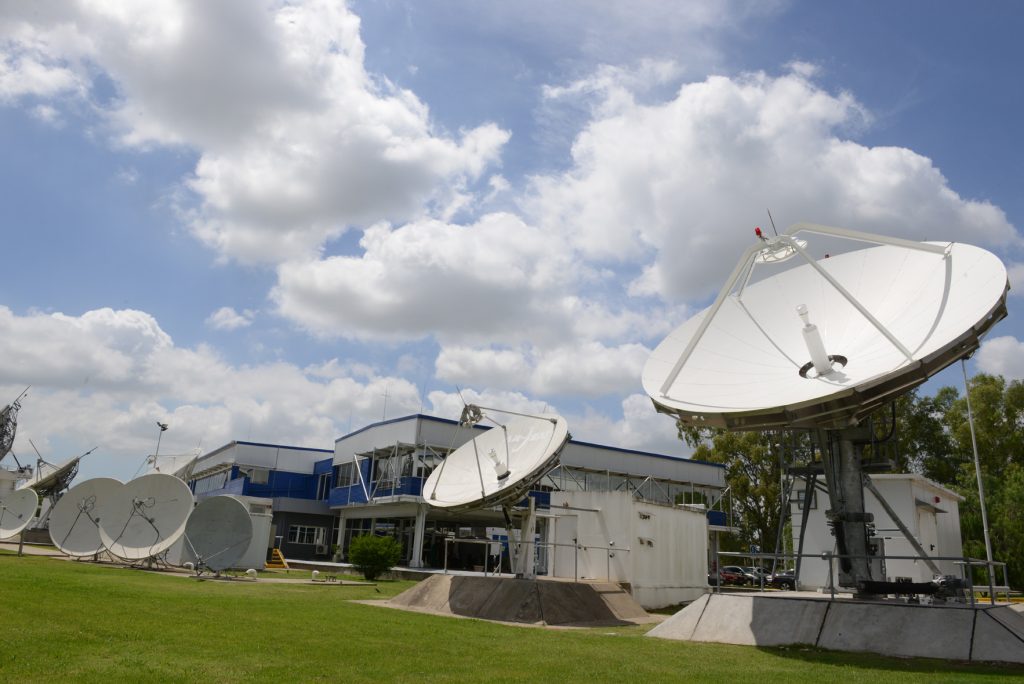 DESIGNARON A CLAUDIA BELLO COMO DIRECTORA EN EL ARSAT