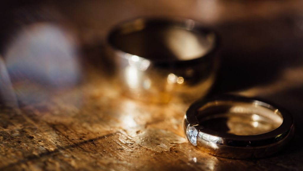 Una mujer de Windham, Nuevo Hampshire (EE.UU.), tiró por error su anillo de boda a la basura