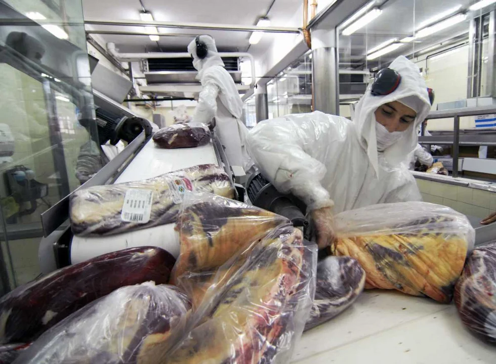 El consumo de carne baja fuerte pero los precios se resisten a ceder en algunos barrios más acomodados. Foto: NA