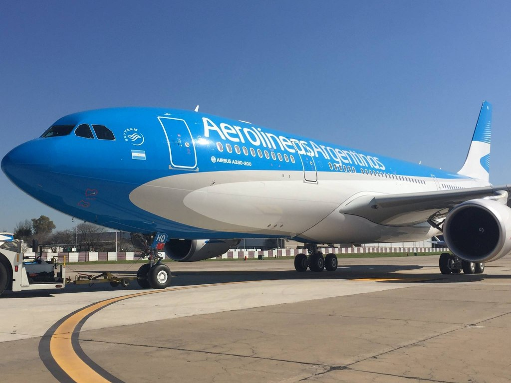 Sin vuelos: anunciaron un paro total en Aerolíneas Argentinas e Intercargo para la semana próxima