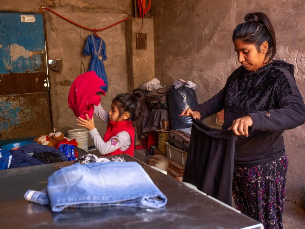 Cuatro de cada diez mujeres bonaerenses que crían solas a sus hijos no tienen trabajos formales