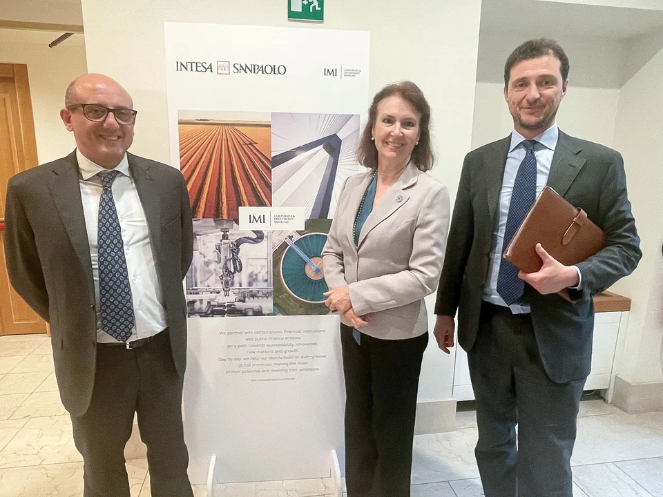 Mondino abrió en Italia evento sobre oportunidades de inversión en energía