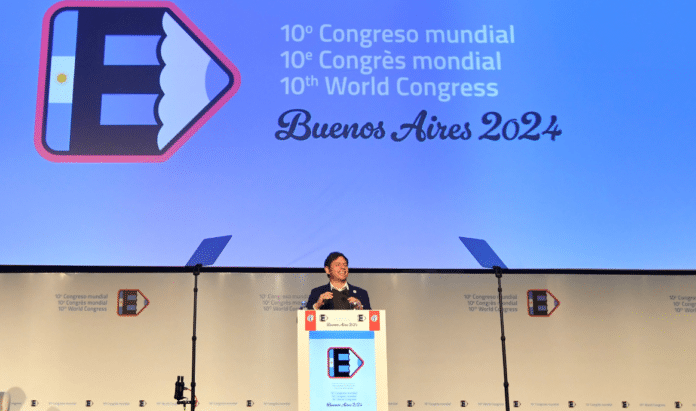 Kicillof en el Congreso Mundial de Educación: la “calidad” de la escuela pública requiere presupuesto