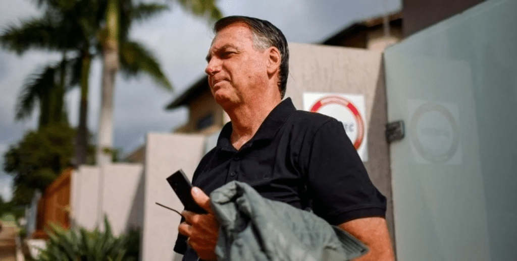 Policía brasileña acusó formalmente a Bolsonaro por recibir regalos saudíes