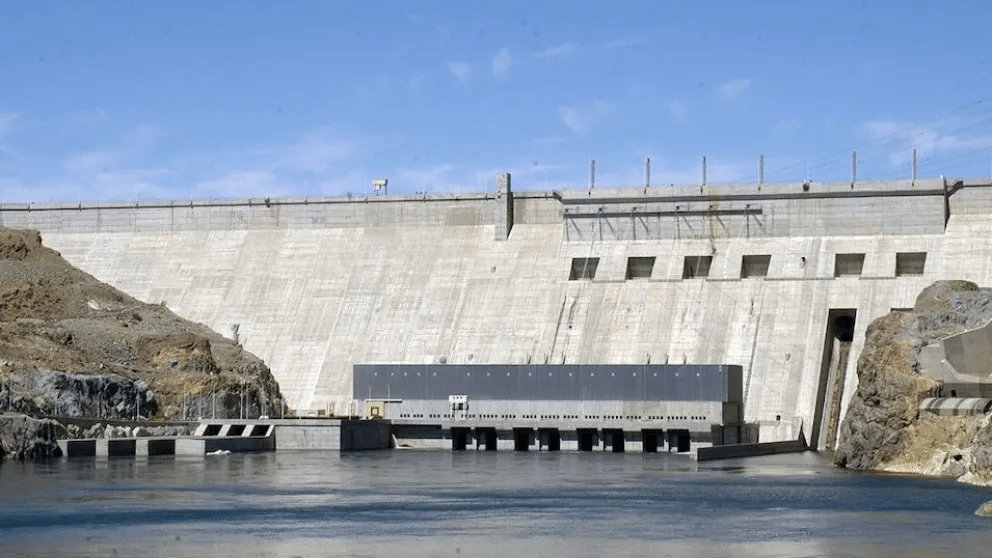 Nación citó a Río Negro y Neuquén para avanzar en la privatización de cuatro centrales hidroeléctricas