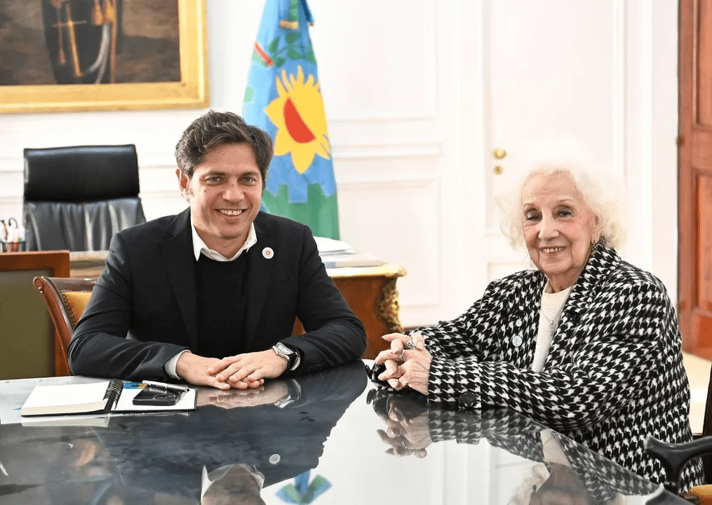 Kicillof: “Seguiremos defendiendo el trabajo que llevan adelante hace más de 40 años las Abuelas de Plaza de Mayo”