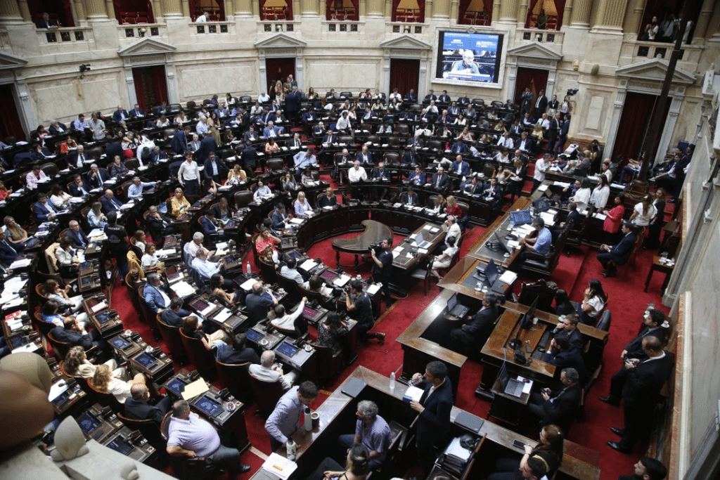 Diputados oficializó la convocatoria a una sesión el miércoles para tratar leyes de educación y seguridad