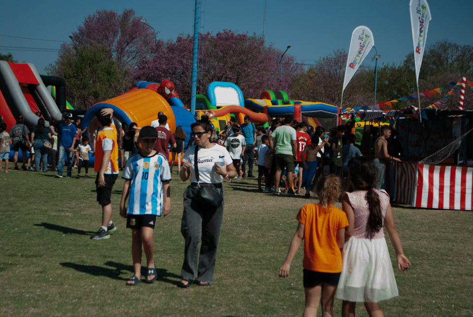 Diversión a pleno en la Mega Fiesta del Día del Niño en Villa Constitución