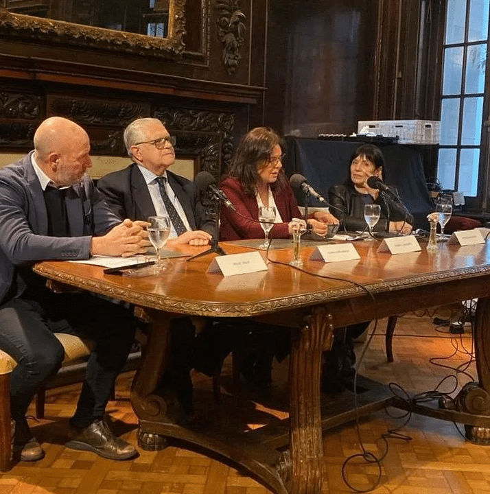 López Murphy y Waldo Wolff disertaron sobre seguridad y defensa