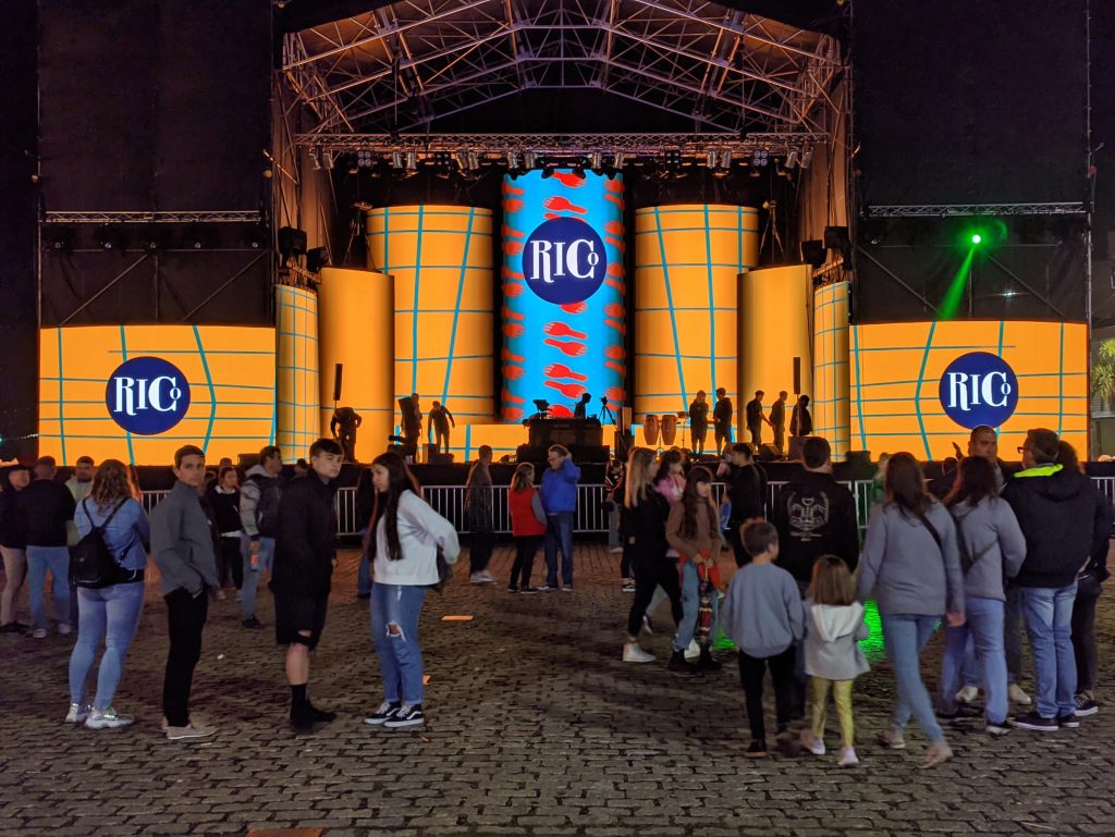 A pesar de la lluvia, el Festival RICO continuó su tercera jornada