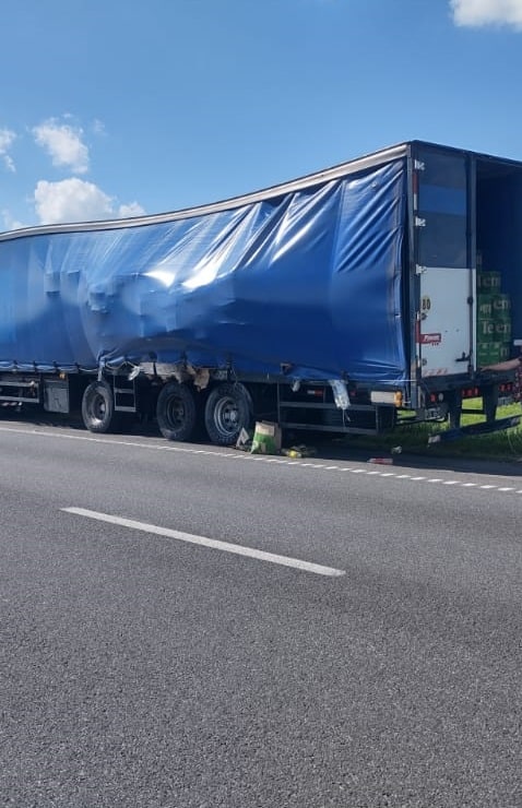 Accidente en Ruta Nacional 9: un camionero perdió el control y obstruyó una mano de la calzada