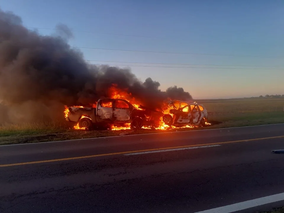 choque incendio dos muertos