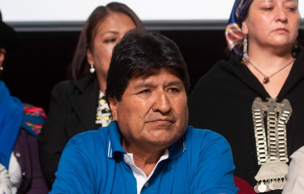 El gobierno de Bolivia denunció que Evo Morales disparó primero contra los policías que lo atacaron