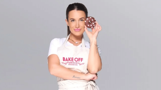 Qué le cantan a Cami Homs sus compañeros de Bake Off Famosos