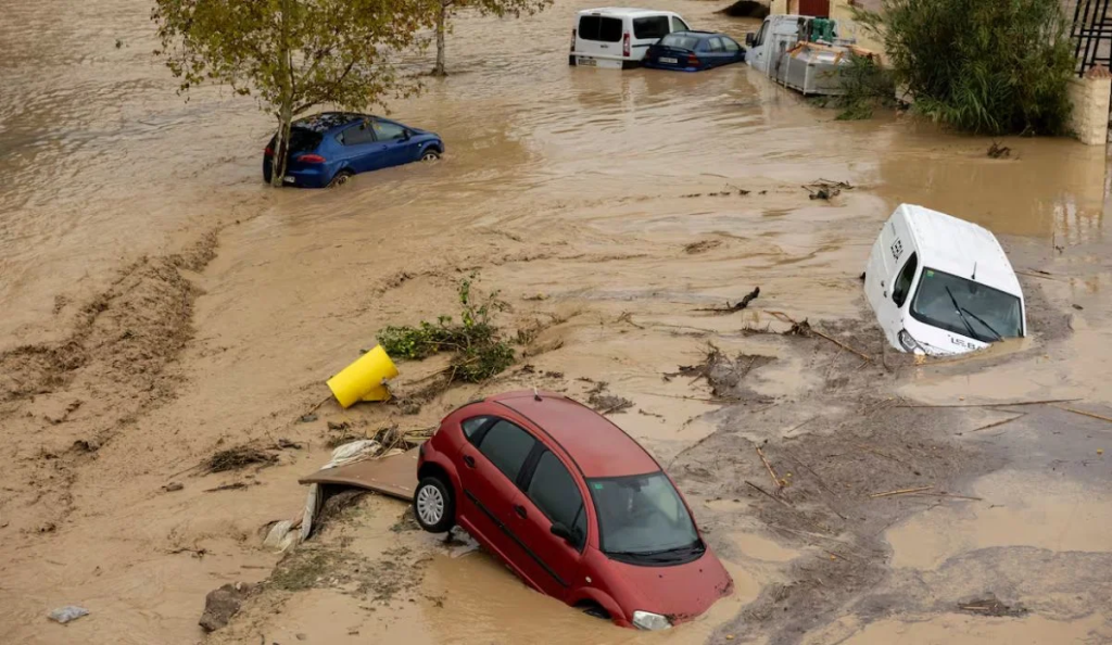 Las inundaciones en España dejan al menos 64 muertos