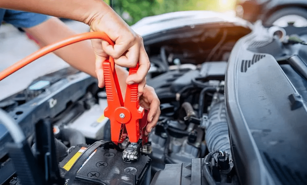 Cinco señales fácilmente reconocibles que indican que la batería del auto se está agotando