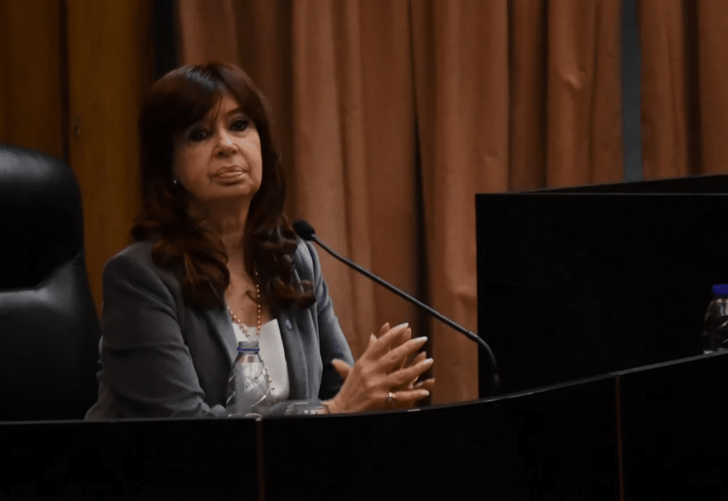 Cristina Kirchner denunció que los "Copitos de Comodoro Py" quieren "proscribirla"