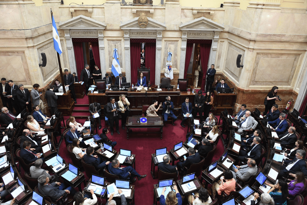 El Senado buscará dictaminar mañana el proyecto de ley antimafias, en medio de la parálisis legislativa del cuerpo