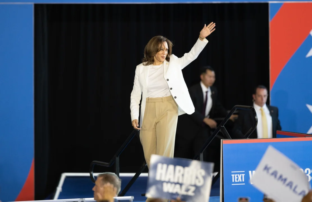 Kamala Harris pidió participación: "Estamos empatados, cada voto importa"