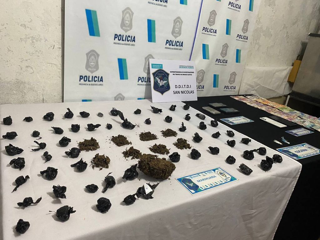 Allanaron tres viviendas en Ramallo por comercialización de estupefacientes: secuestraron múltiples dosis de marihuana