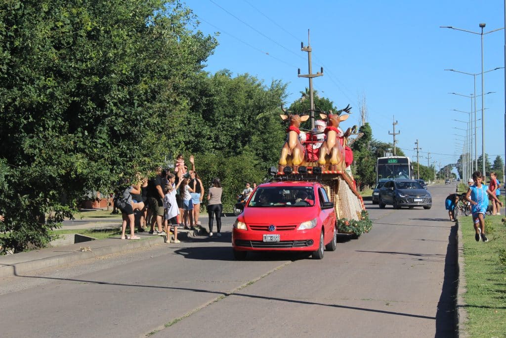 Así fue el último recorrido de la Caravana Navideña en La Emilia