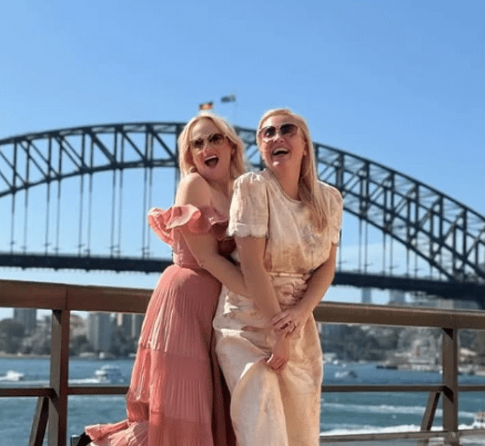 La emotiva boda de Rebel Wilson y Ramona Agruma en Sydney