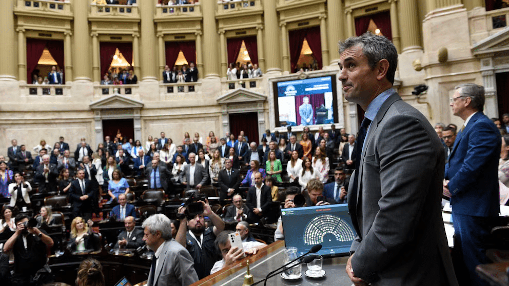 Menem agradeció el apoyo a su reelección en Diputados y negó un acuerdo con el kirchnerismo: “Es absolutamente falso”