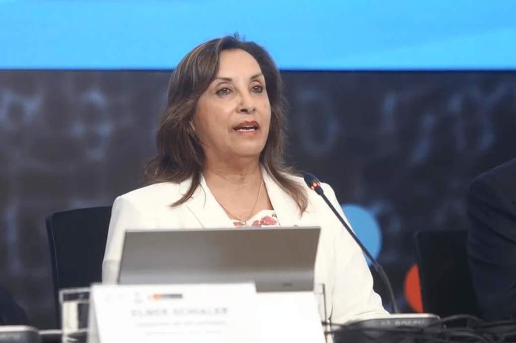 Perú: la Fiscalía de la Nación investiga a la presidenta Dina Boluarte por abandono temporal del cargo