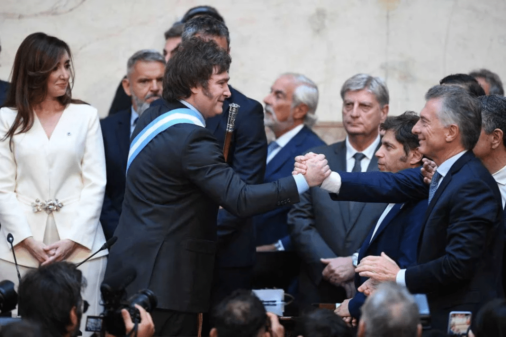 Milei Macri vínculo lealtad gobierno