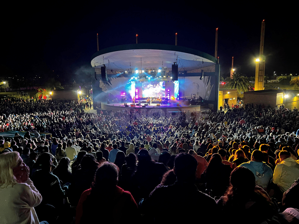 La gran familia metalúrgica tuvo una multitudinaria fiesta de cierre de año en el anfiteatro del ITEC