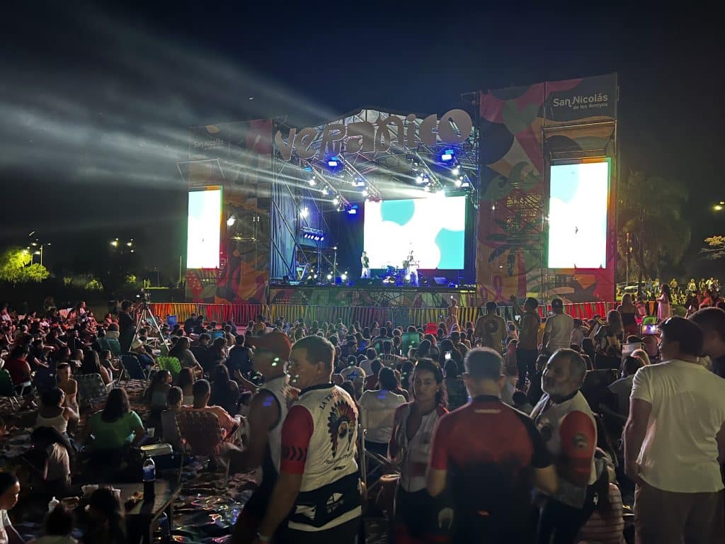 Con música y gastronomía, continuó la segunda jornada de 'Veranico' en la Laguna Descubrí