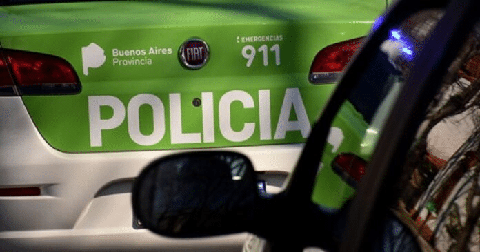 La Plata: un hombre denunció que le robaron un frasco con pepas de oro que había enterrado en su patio