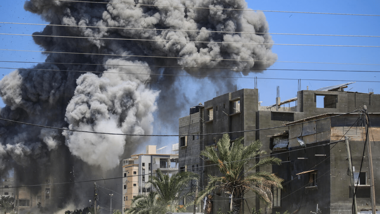 Ataques aéreos israelíes dejan 30 palestinos muertos en Gaza tras ...