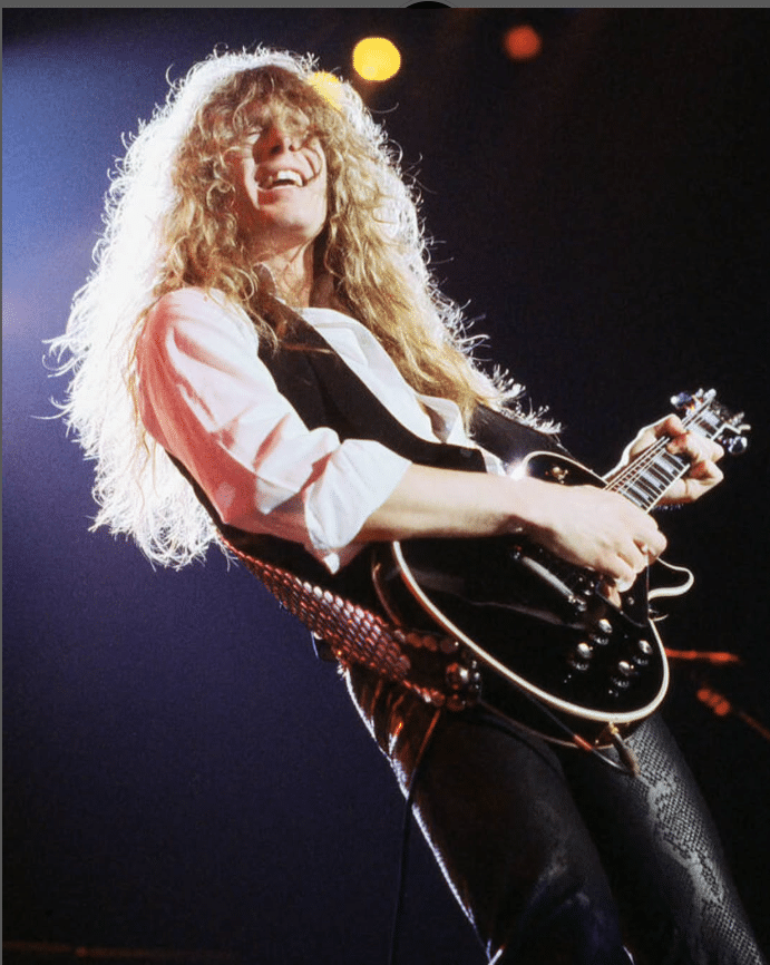 John Sykes guitarrista hard rock