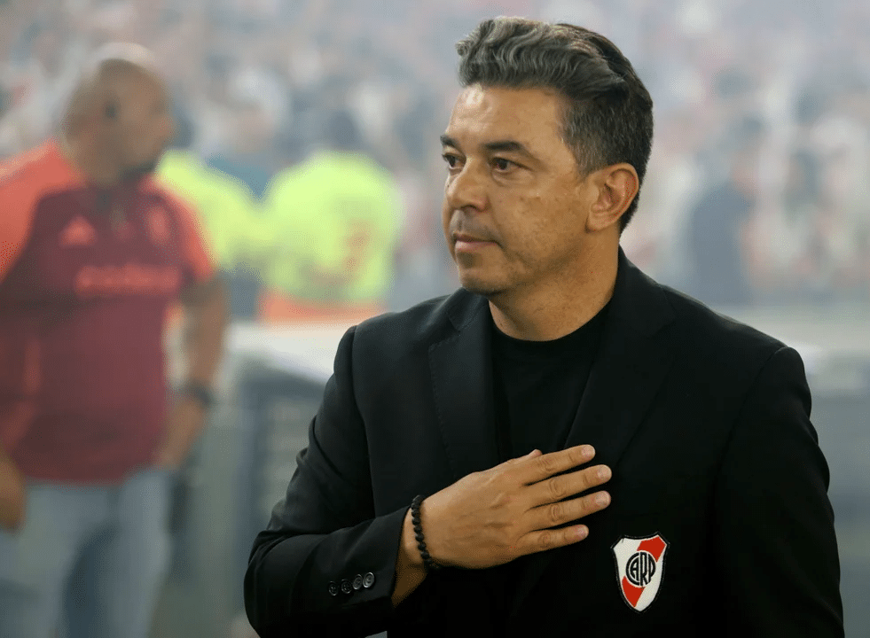 La formación de River para recibir a México
