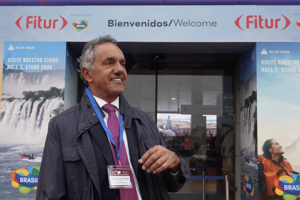 Scioli en FITUR turismo políticas Fórmula uno