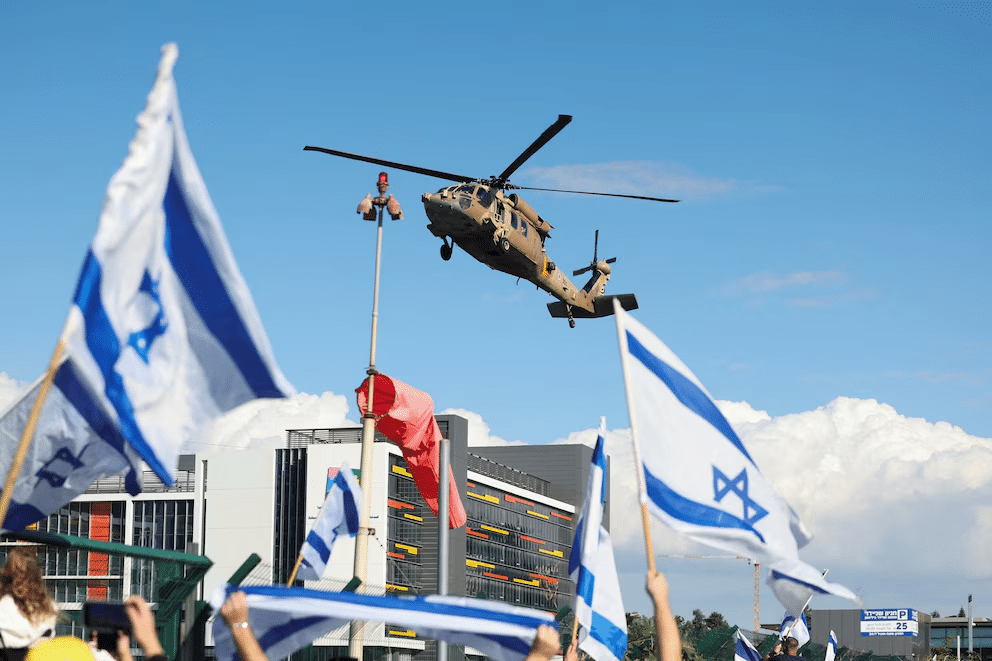 Israel anunció que Hamás pondrá en libertad a otros tres rehenes el jueves