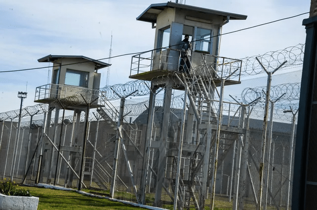 Prisión preventiva para dos agentes penitenciarios por homicidio en la cárcel de Piñero