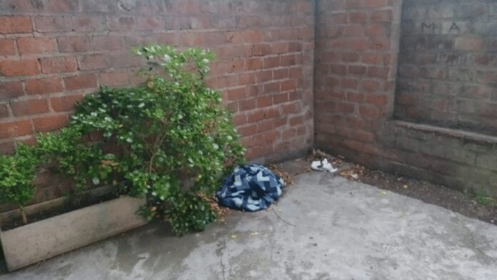 Mar del Plata: encuentran asesinado en la puerta de un colegio a un hombre en situación de calle