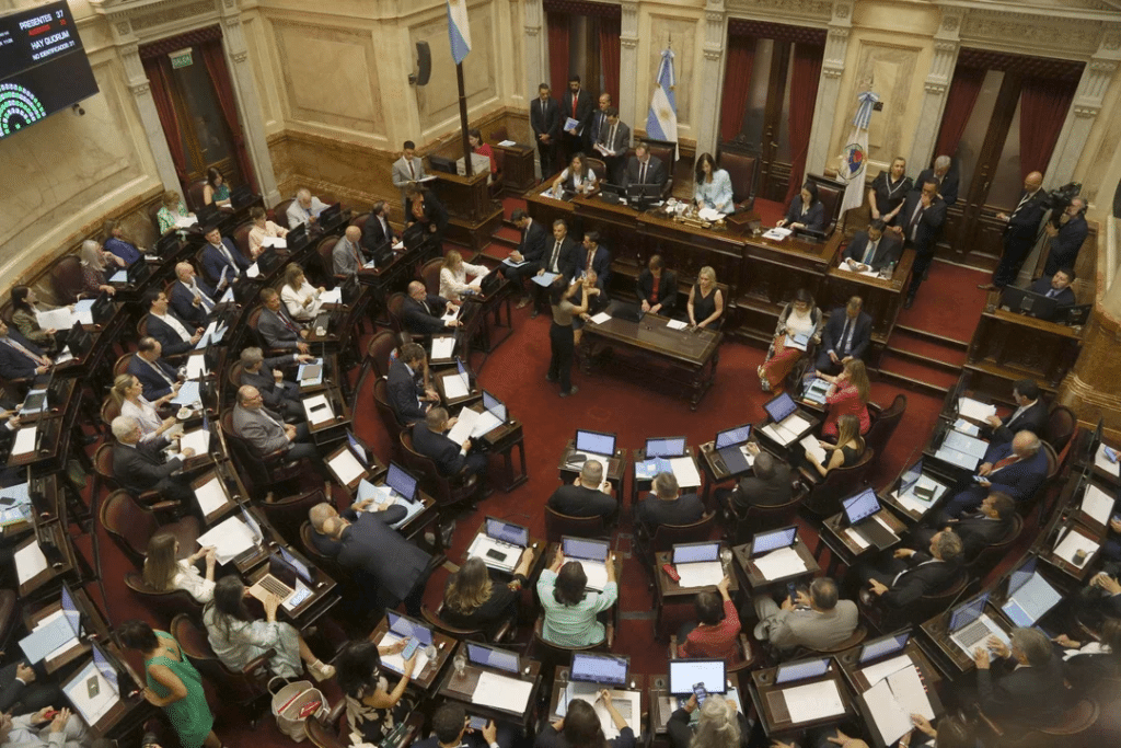 aumento dietas senadores diputados sueldos Villarruel legisladores nacionales Milei