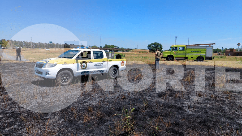 foco incendio pastizales parador autopista