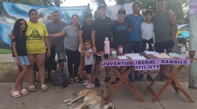 La juventud libertaria de Ramallo inició campaña para sumar afiliados