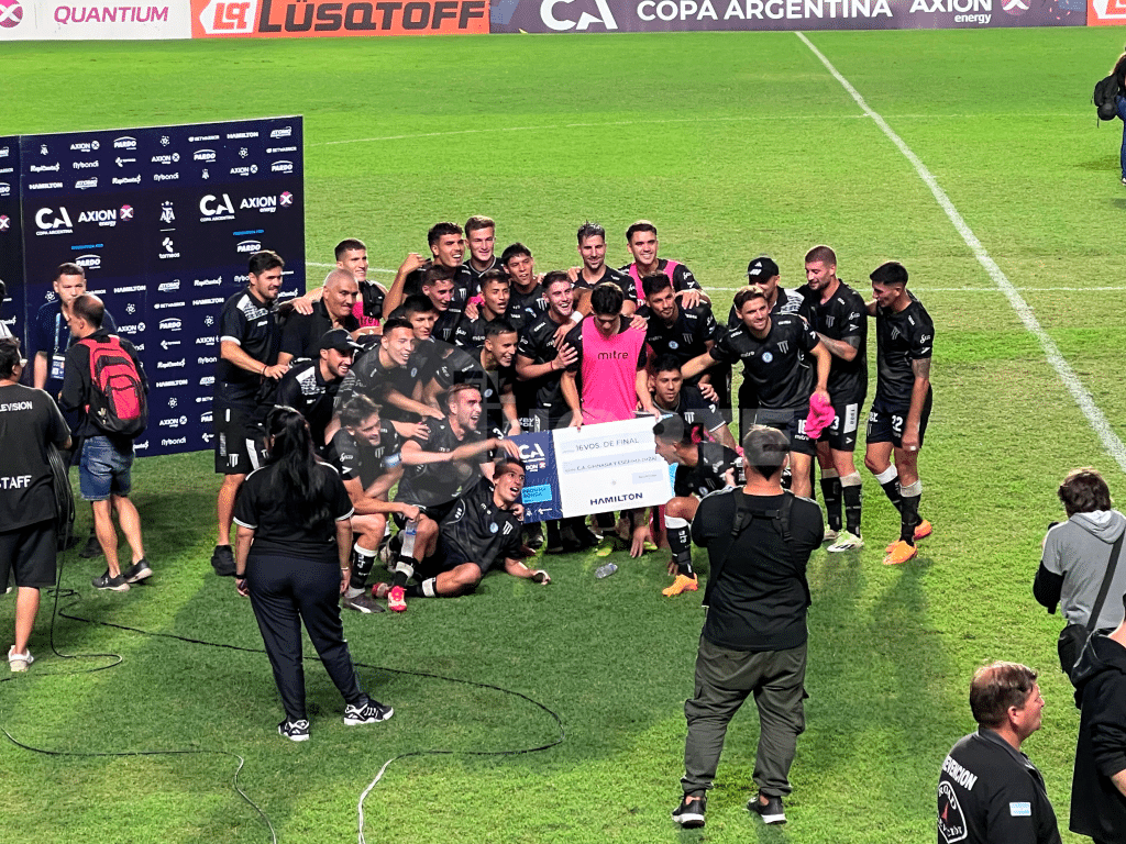 Gimnasia de Mendoza se impuso con un 2 a 0 ante Nueva Chicago en el Estadio San Nicolás