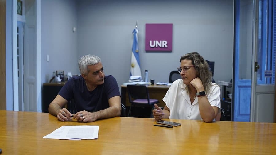 Alumnos de la carrera de Contador Público de la UNR podrán realizar prácticas profesionales en el Puerto San Nicolás