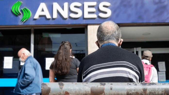 Jubilaciones: oficializan los valores mínimos y máximos para marzo 2025
