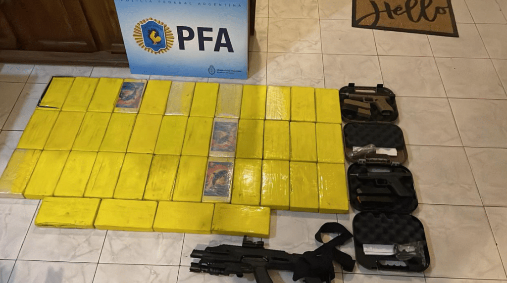 PFA detuvo al cabecilla Uruguay allanamientos
