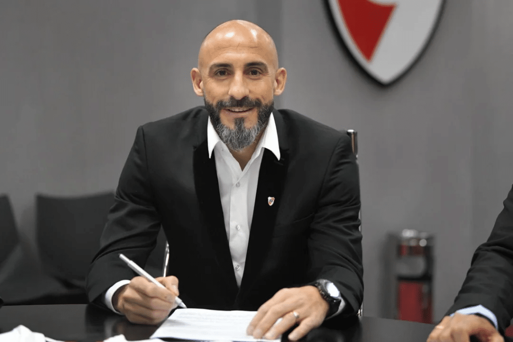 Javier Pinola a fondo: el sueño de dirigir a River, su salida del club y el audio filtrado que acabó con la paz en el vestuario