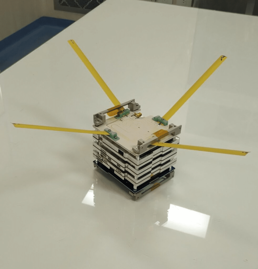 El primer “CubeSat” universitario del país diseñado por ingenieros de la UNLP, más cerca de llegar al espacio