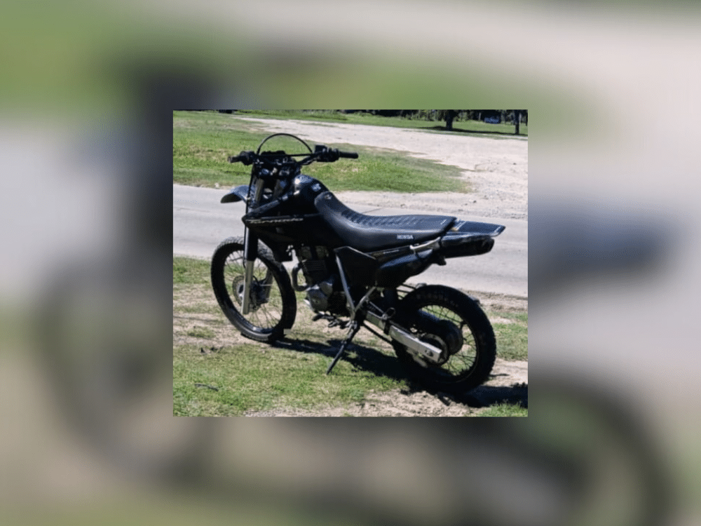 La Emilia: dos personas resultaron heridas tras caer de una moto