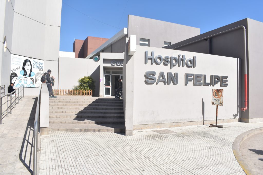 tropezó con sus ojotas en la vereda y murió hospital